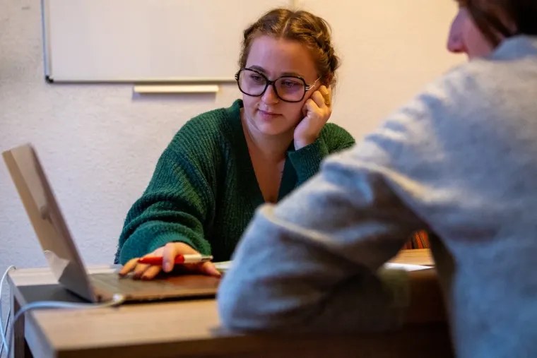 Combien de temps faut-il pour apprendre l’anglais ?, Canet-en-Roussillon, Halley
